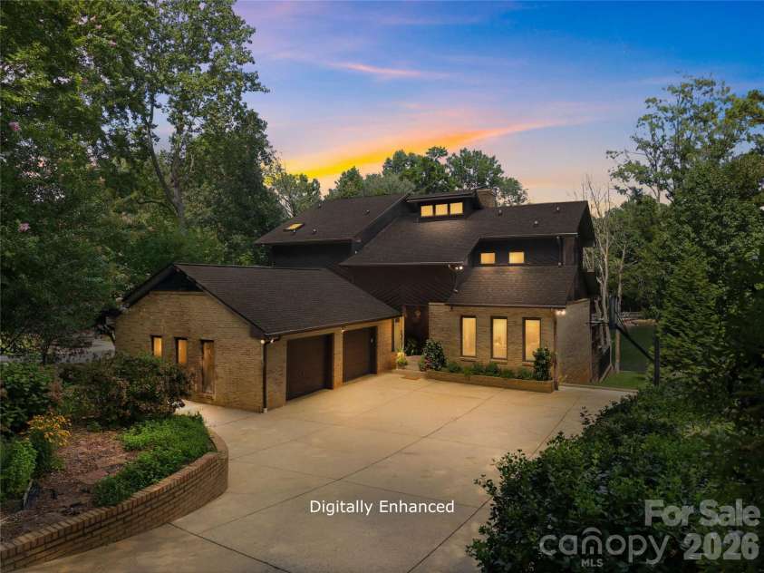 20334 Bethelwood Lane, Cornelius, NC 28031.  MLS# CAR4409057, YatesRealty ID 44110. 