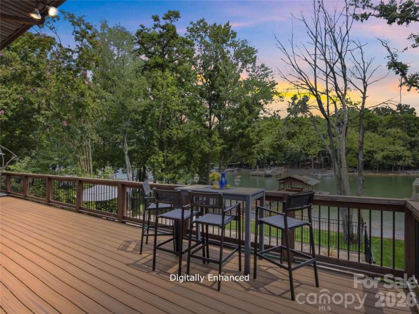 20334 Bethelwood Lane, Cornelius, NC 28031.  MLS# CAR4409057, YatesRealty ID 44110. 