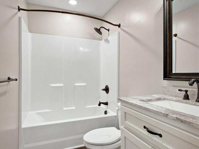 3517 Crestwood Drive, Morganton, NC 28655.  MLS# CAR4412373, YatesRealty ID 44111. Hallway Full Bath