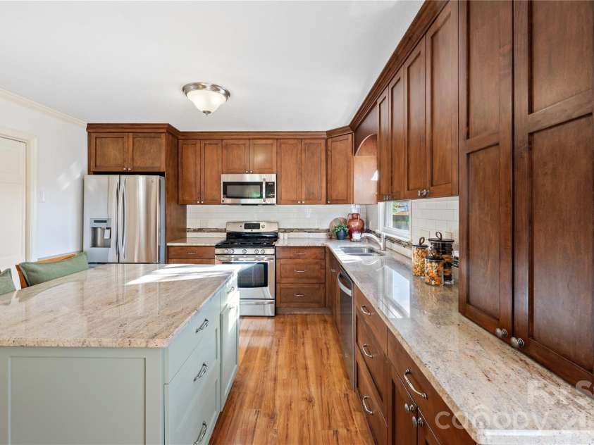 1533 Rivermont Drive, Gastonia, NC 28054.  MLS# CAR4414170, YatesRealty ID 44114. 