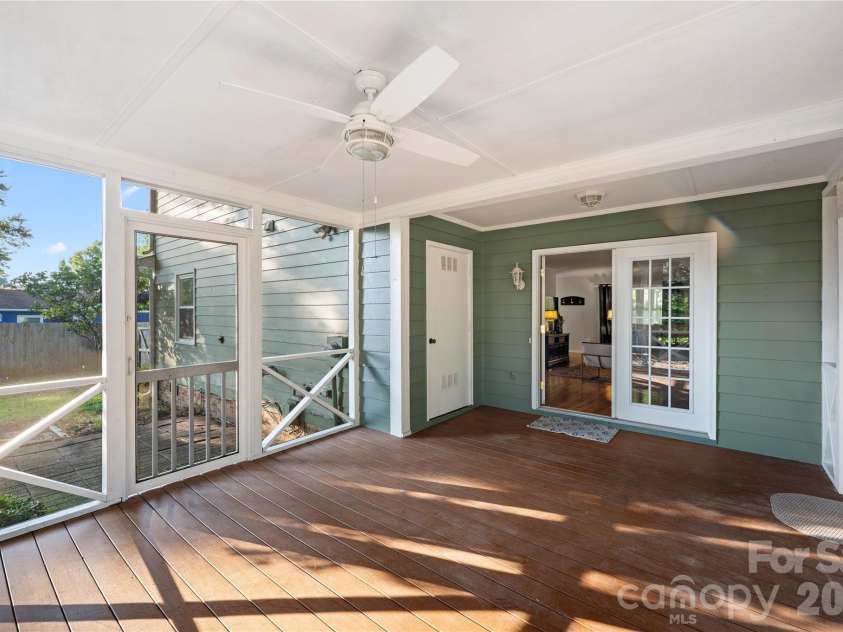 1533 Rivermont Drive, Gastonia, NC 28054.  MLS# CAR4414170, YatesRealty ID 44114. 