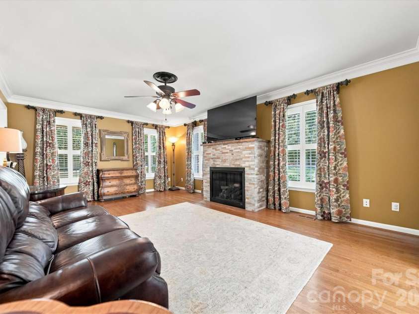 85 Charleston Court, Hickory, NC 28601.  MLS# CAR4414182, YatesRealty ID 44117. 