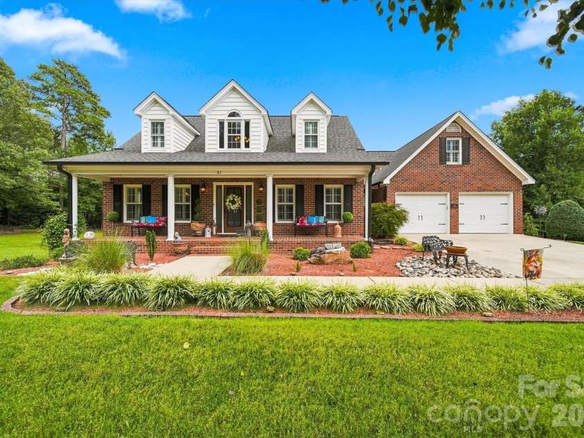85 Charleston Court, Hickory, NC 28601.  MLS# CAR4414182, YatesRealty ID 44117. 
