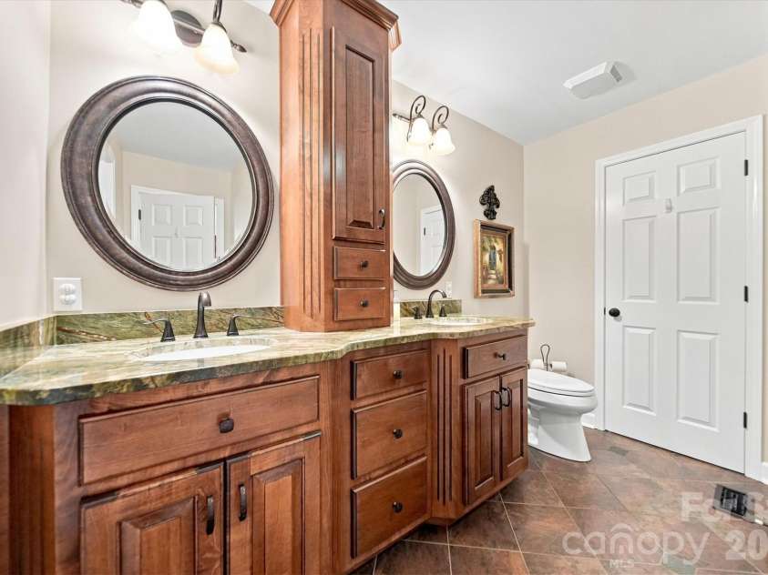 85 Charleston Court, Hickory, NC 28601.  MLS# CAR4414182, YatesRealty ID 44117. 