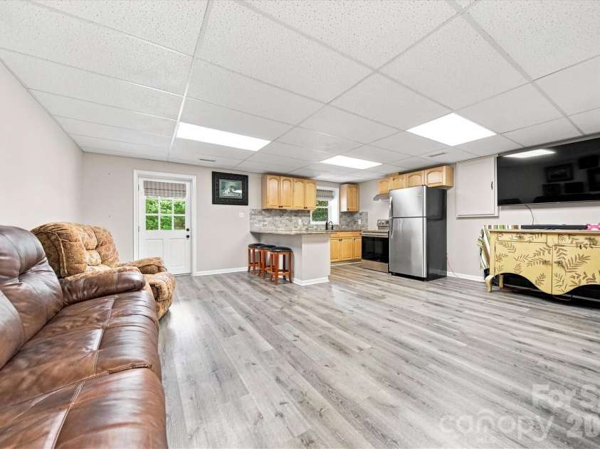85 Charleston Court, Hickory, NC 28601.  MLS# CAR4414182, YatesRealty ID 44117. 