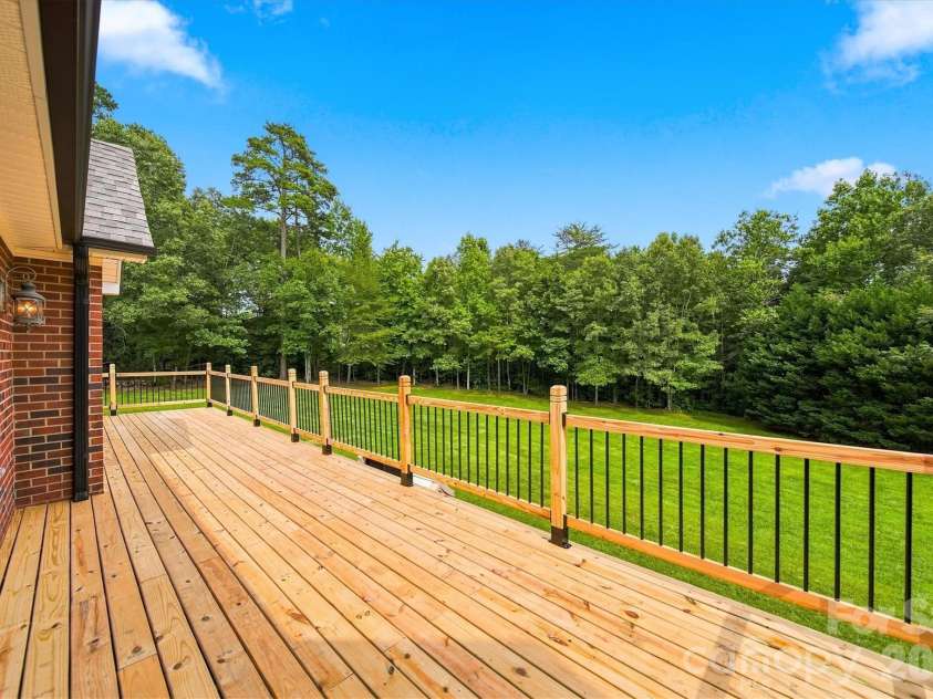 85 Charleston Court, Hickory, NC 28601.  MLS# CAR4414182, YatesRealty ID 44117. 
