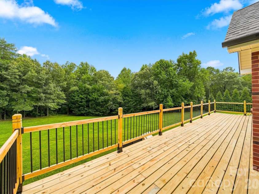 85 Charleston Court, Hickory, NC 28601.  MLS# CAR4414182, YatesRealty ID 44117. 
