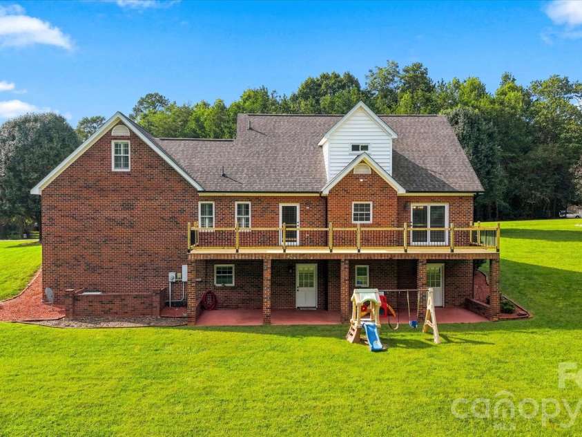 85 Charleston Court, Hickory, NC 28601.  MLS# CAR4414182, YatesRealty ID 44117. 