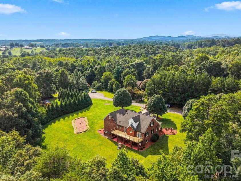 85 Charleston Court, Hickory, NC 28601.  MLS# CAR4414182, YatesRealty ID 44117. 