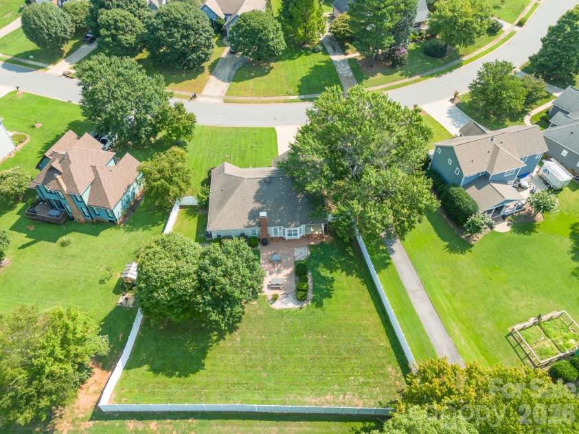 12524 Willow Grove Way, Huntersville, NC 28078.  MLS# CAR4414480, YatesRealty ID 44119. Large private backyard