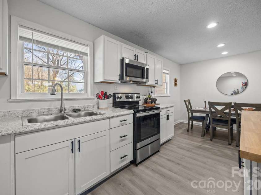 151 Central Avenue, Norwood, NC 28128.  MLS# CAR4336981, YatesRealty ID 4412. 