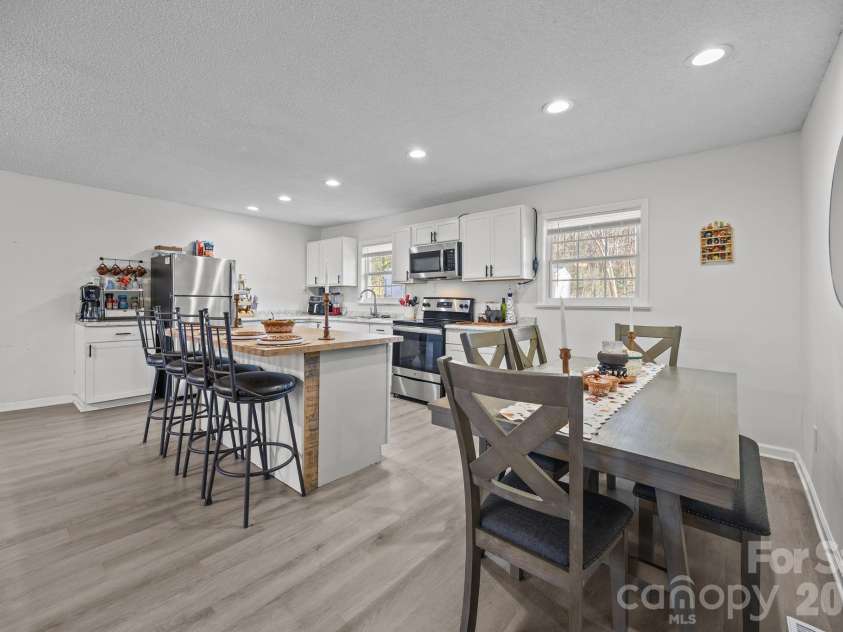 151 Central Avenue, Norwood, NC 28128.  MLS# CAR4336981, YatesRealty ID 4412. 