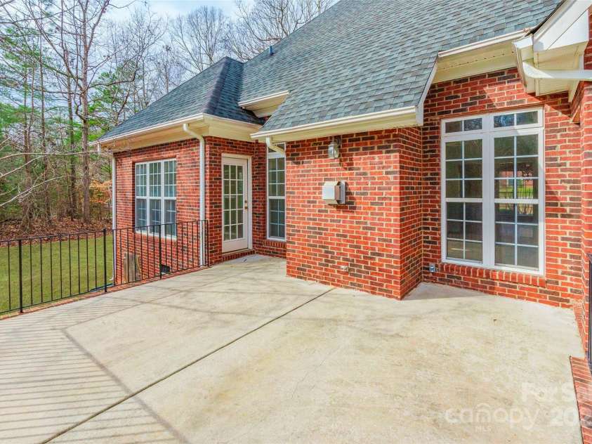 606 Elmhurst Drive, Fort Mill, SC 29715.  MLS# CAR4218724, YatesRealty ID 4412. 