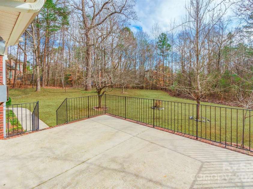 606 Elmhurst Drive, Fort Mill, SC 29715.  MLS# CAR4218724, YatesRealty ID 4412. 