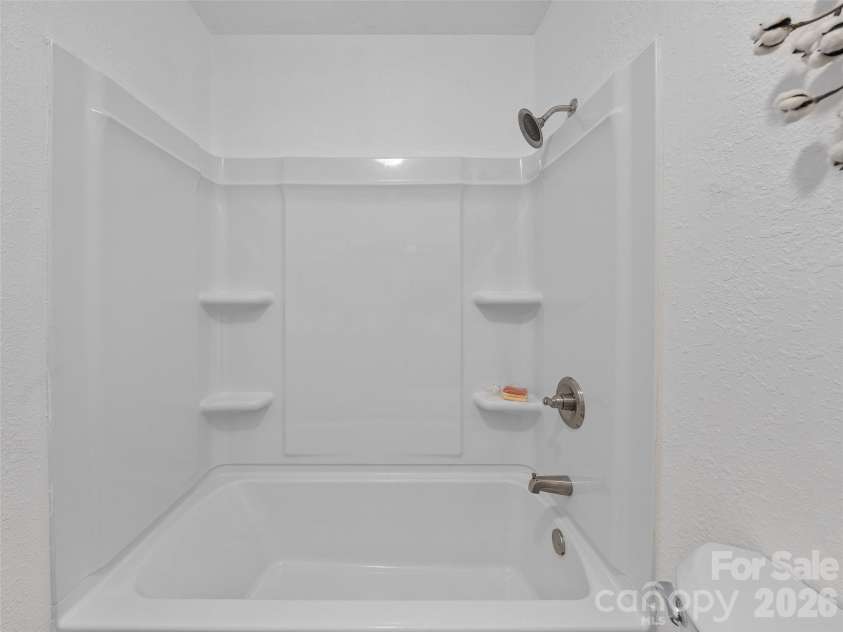 101 Sam Robertson Road, Burnsville, NC 28714.  MLS# CAR4414311, YatesRealty ID 44120. 