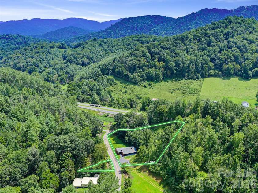 101 Sam Robertson Road, Burnsville, NC 28714.  MLS# CAR4414311, YatesRealty ID 44120. 