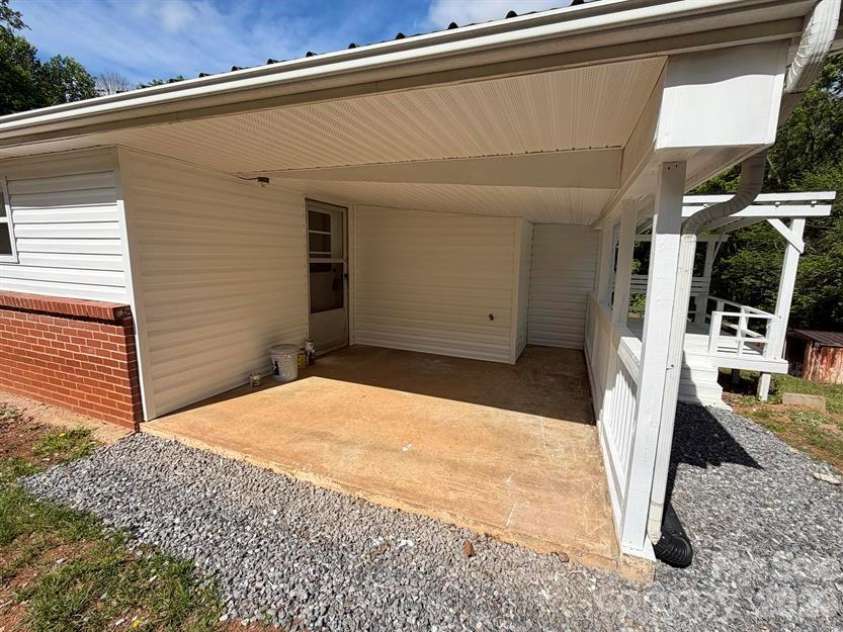 4685 Harmony Highway, Hamptonville, NC 27020.  MLS# CAR4413289, YatesRealty ID 44121. 