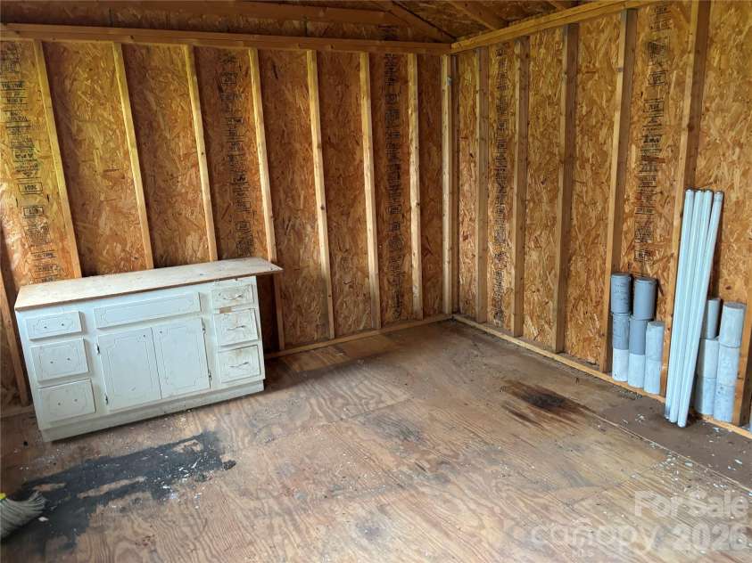 93 Ervin Lane, Hiddenite, NC 28636.  MLS# CAR4407263, YatesRealty ID 44122. 
