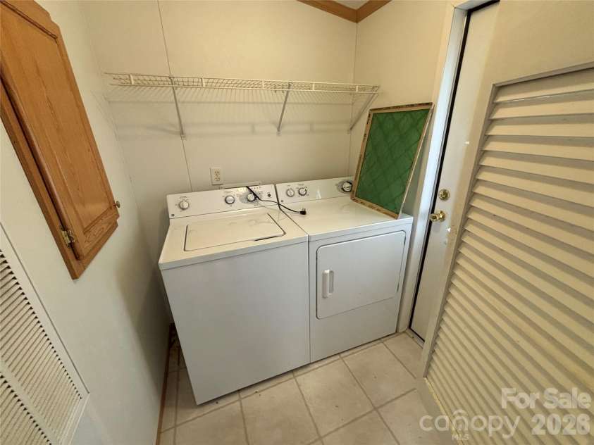 93 Ervin Lane, Hiddenite, NC 28636.  MLS# CAR4407263, YatesRealty ID 44122. 