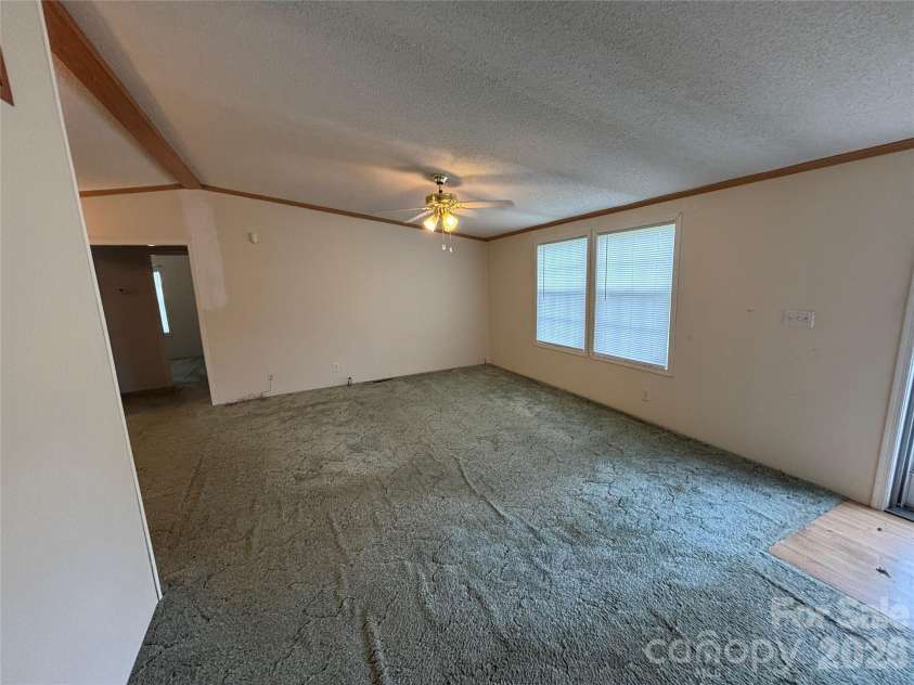 93 Ervin Lane, Hiddenite, NC 28636.  MLS# CAR4407263, YatesRealty ID 44122. 