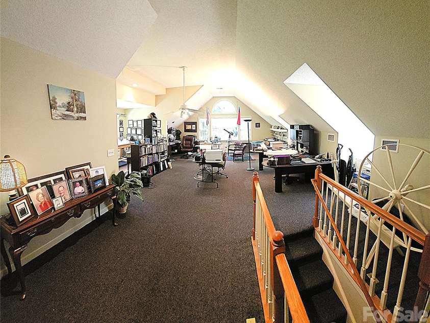 4721 Kuykendall Road, Charlotte, NC 28270.  MLS# CAR4413764, YatesRealty ID 44123. Bed 4/Bonus