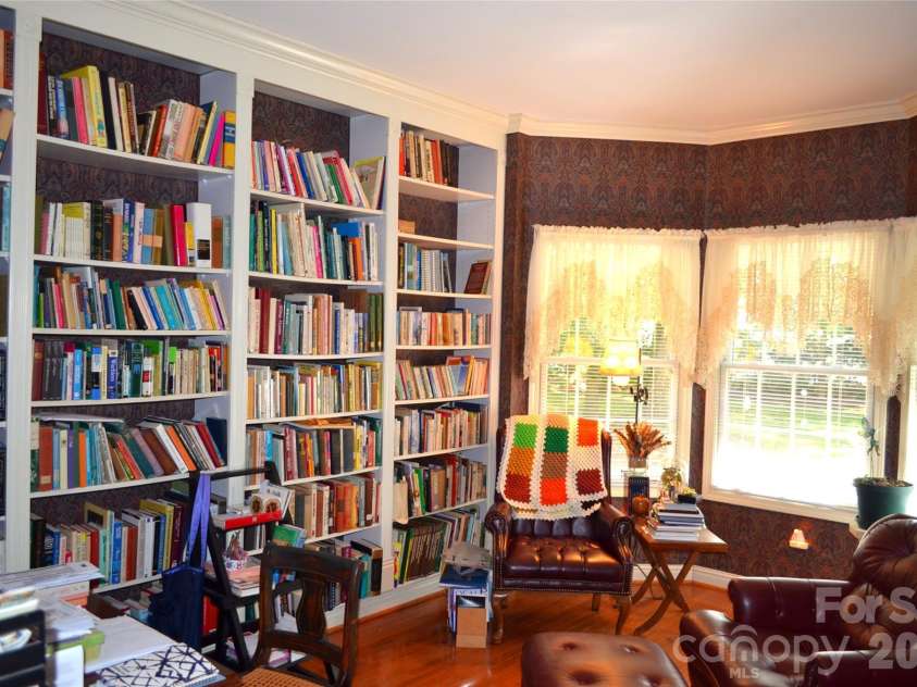 4721 Kuykendall Road, Charlotte, NC 28270.  MLS# CAR4413764, YatesRealty ID 44123. Library