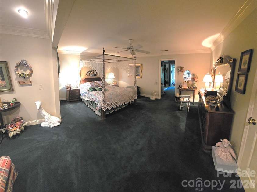 4721 Kuykendall Road, Charlotte, NC 28270.  MLS# CAR4413764, YatesRealty ID 44123. Primary Bedroom