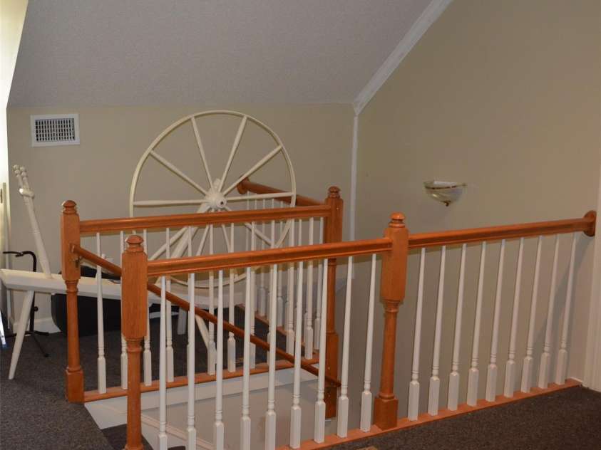 4721 Kuykendall Road, Charlotte, NC 28270.  MLS# CAR4413764, YatesRealty ID 44123. Separate entrance