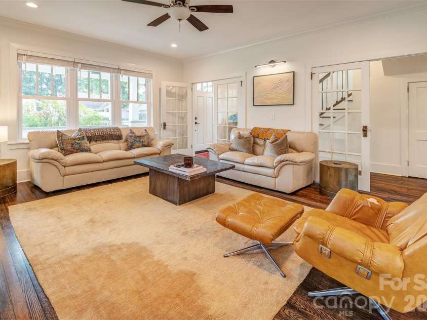 43 Walton Street, Asheville, NC 28801.  MLS# CAR4414367, YatesRealty ID 44124. 