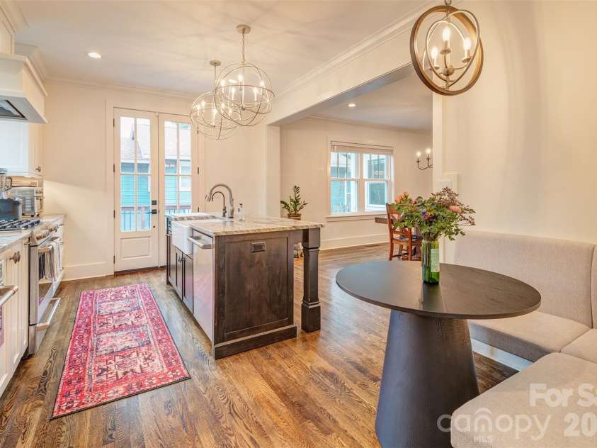 43 Walton Street, Asheville, NC 28801.  MLS# CAR4414367, YatesRealty ID 44124. 
