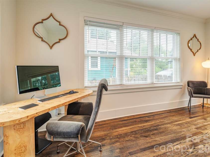 43 Walton Street, Asheville, NC 28801.  MLS# CAR4414367, YatesRealty ID 44124. 