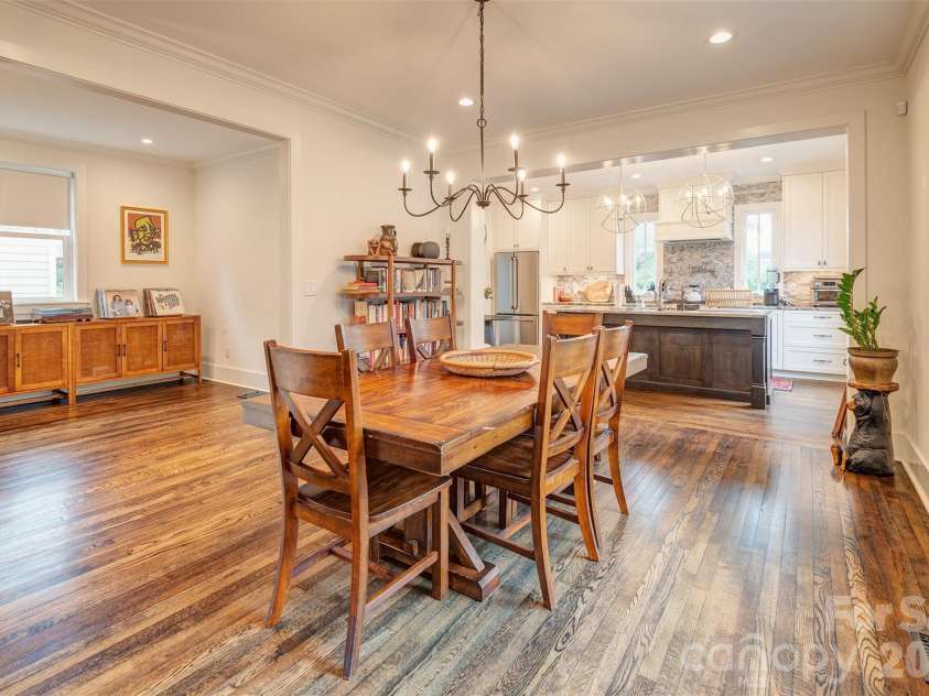 43 Walton Street, Asheville, NC 28801.  MLS# CAR4414367, YatesRealty ID 44124. 