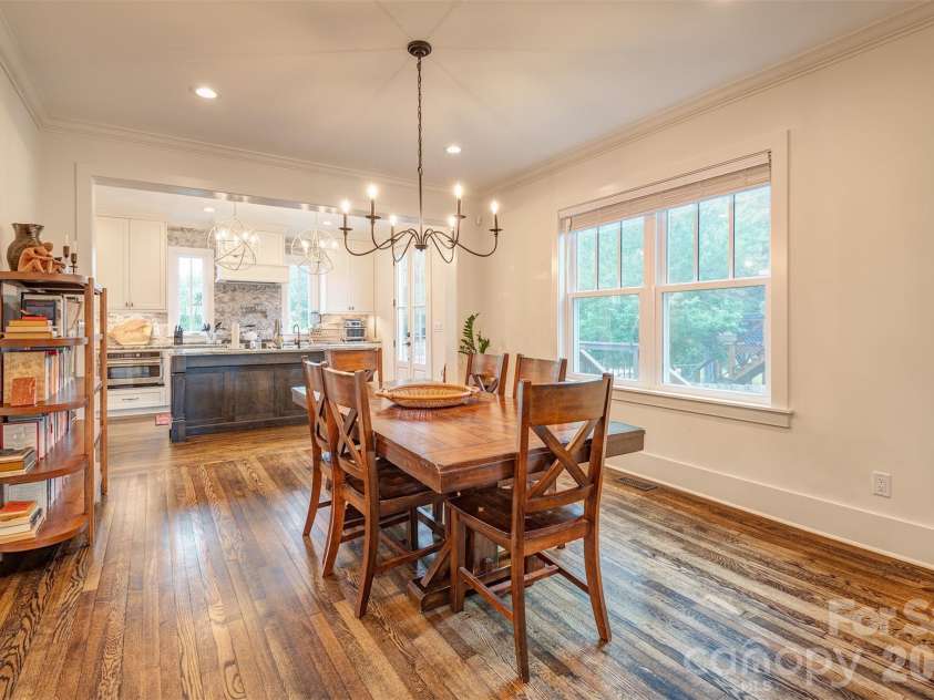 43 Walton Street, Asheville, NC 28801.  MLS# CAR4414367, YatesRealty ID 44124. 