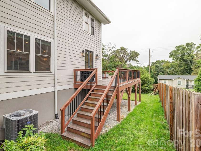 43 Walton Street, Asheville, NC 28801.  MLS# CAR4414367, YatesRealty ID 44124. Side steps of wrap deck