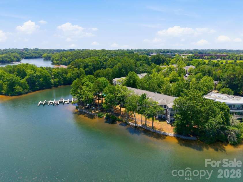 915 Northeast Drive, Davidson, NC 28036.  MLS# CAR4396238, YatesRealty ID 44126. 