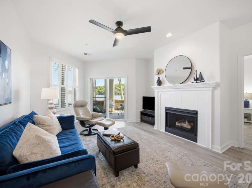 915 Northeast Drive, Davidson, NC 28036.  MLS# CAR4396238, YatesRealty ID 44126. Feature fireplace with gas logs