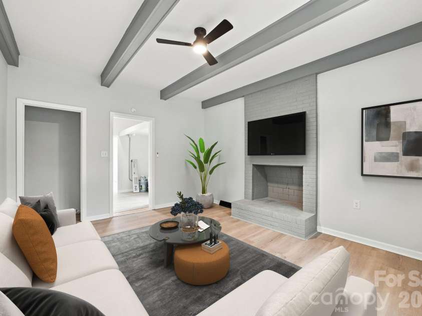 4100 Sudbury Road, Charlotte, NC 28205.  MLS# CAR4412005, YatesRealty ID 44129. Virtual Staging