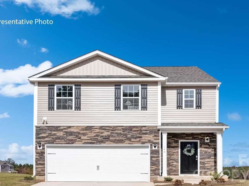517 Dazzle Loop, Newton, NC 28568.  MLS# CAR4358393, YatesRealty ID 4413. 