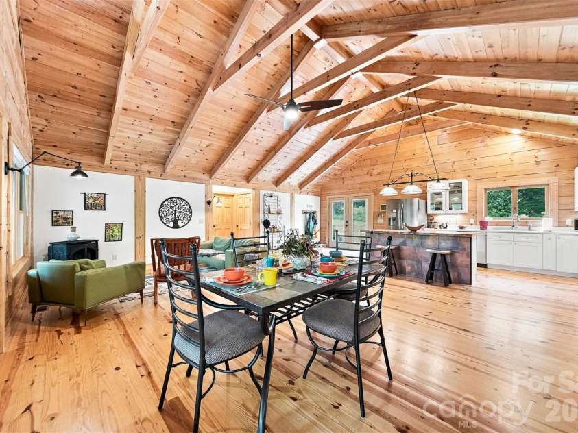 7753 Parks Mountain Drive, Newland, NC 28657.  MLS# CAR4414344, YatesRealty ID 44130. 