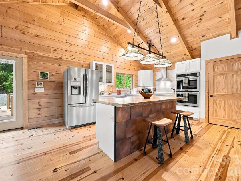 7753 Parks Mountain Drive, Newland, NC 28657.  MLS# CAR4414344, YatesRealty ID 44130. 