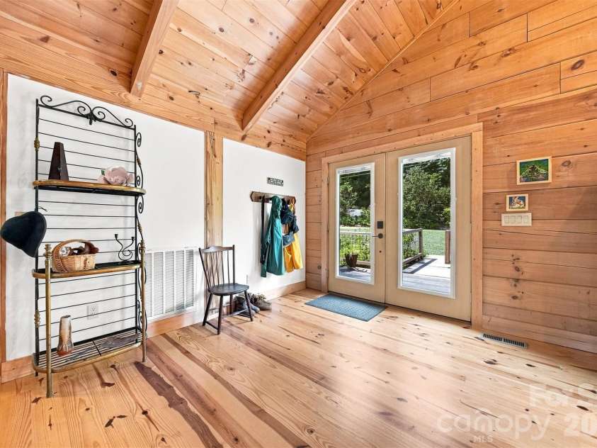 7753 Parks Mountain Drive, Newland, NC 28657.  MLS# CAR4414344, YatesRealty ID 44130. 