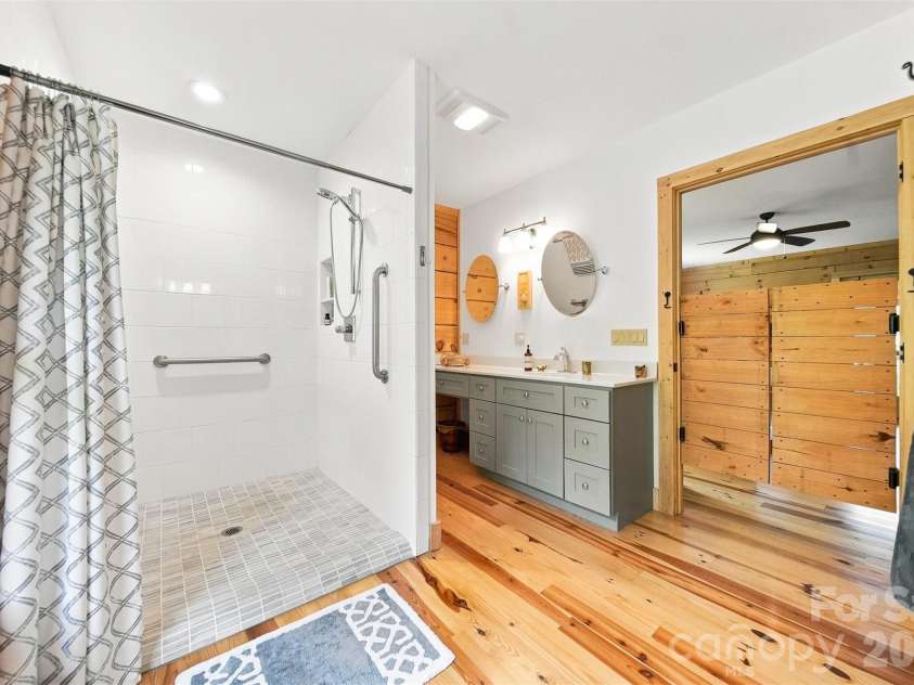 7753 Parks Mountain Drive, Newland, NC 28657.  MLS# CAR4414344, YatesRealty ID 44130. 
