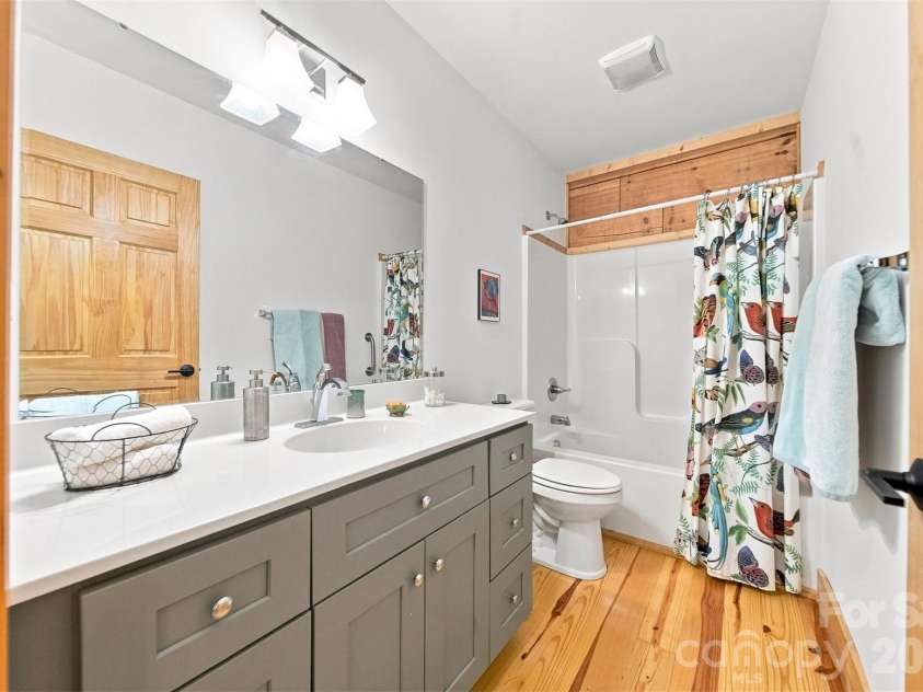 7753 Parks Mountain Drive, Newland, NC 28657.  MLS# CAR4414344, YatesRealty ID 44130. 