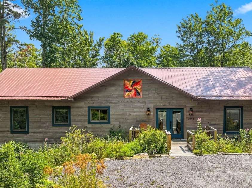 7753 Parks Mountain Drive, Newland, NC 28657.  MLS# CAR4414344, YatesRealty ID 44130. 