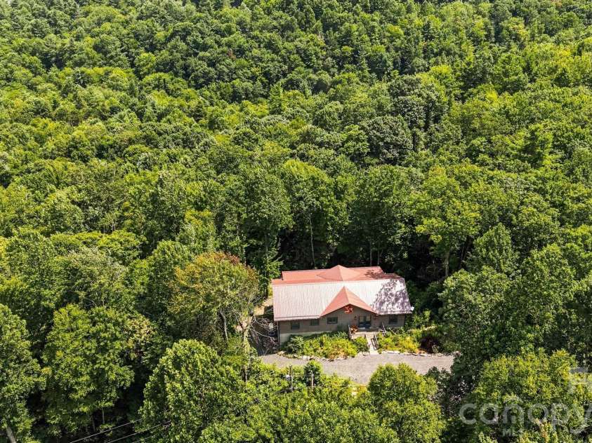 7753 Parks Mountain Drive, Newland, NC 28657.  MLS# CAR4414344, YatesRealty ID 44130. 