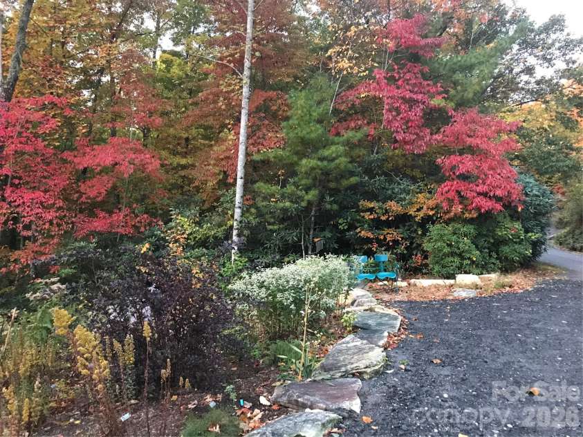 7753 Parks Mountain Drive, Newland, NC 28657.  MLS# CAR4414344, YatesRealty ID 44130. 