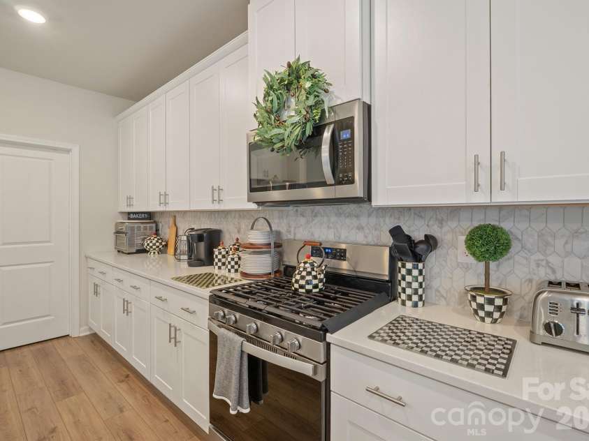 109 Drover Drive, Mooresville, NC 28115.  MLS# CAR4414628, YatesRealty ID 44134. 