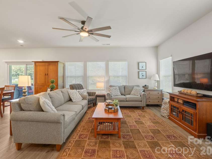 109 Drover Drive, Mooresville, NC 28115.  MLS# CAR4414628, YatesRealty ID 44134. 