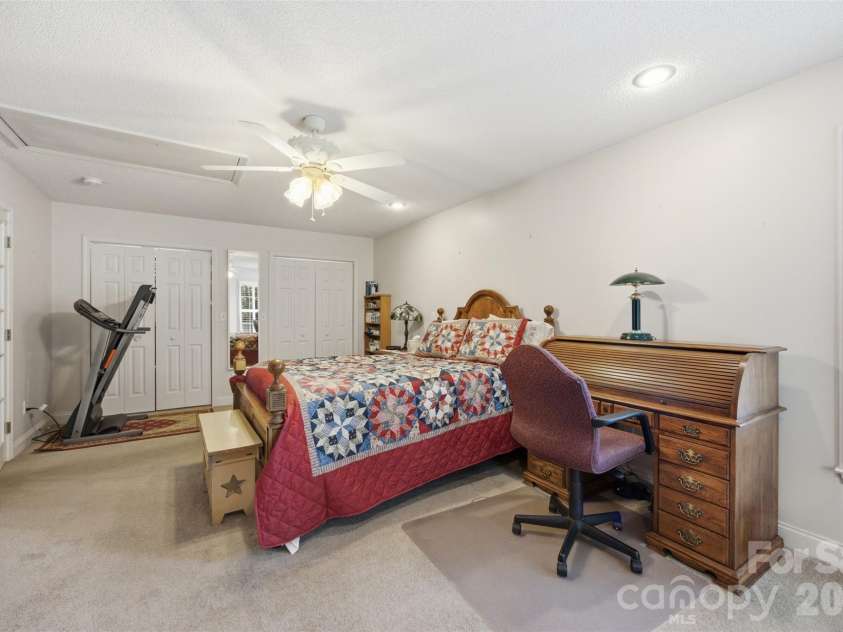 211 Peachtree Street, Belmont, NC 28012.  MLS# CAR4413887, YatesRealty ID 44136. 