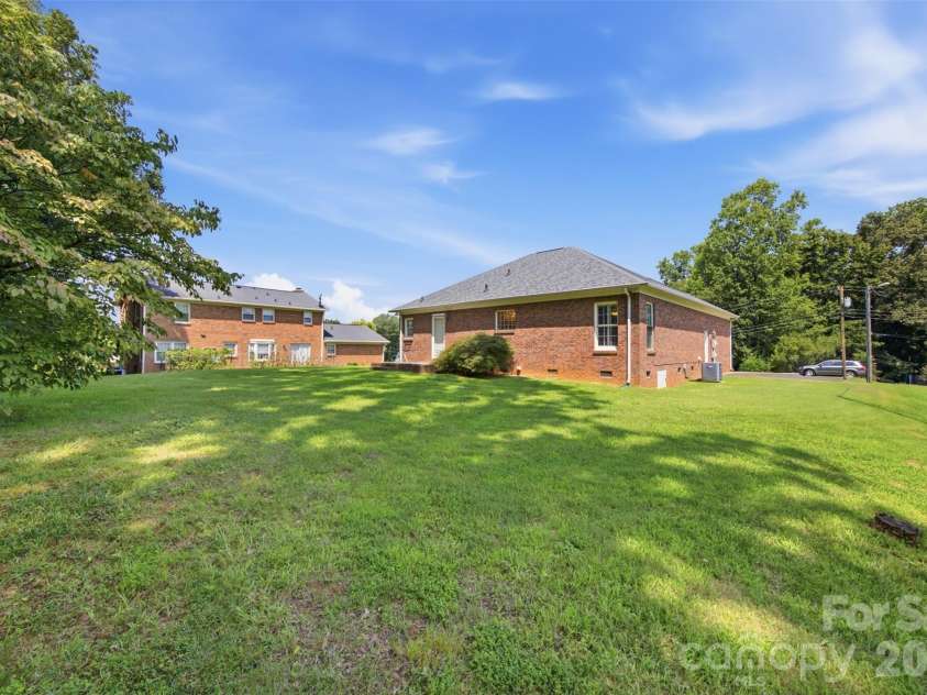 211 Peachtree Street, Belmont, NC 28012.  MLS# CAR4413887, YatesRealty ID 44136. 